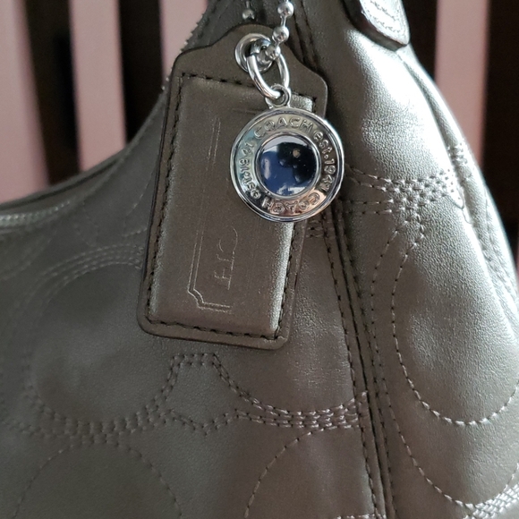 Coach all leather gray purse - Picture 2 of 8